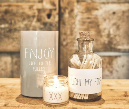 Lifestyle gyufa fehér